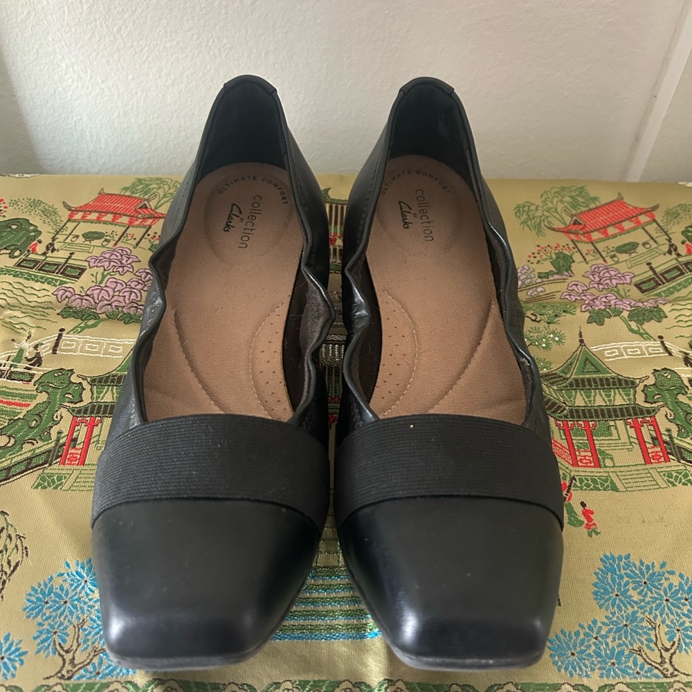 Clarks Women's Black Loafers